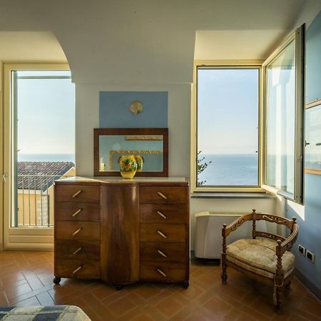 Borgo Dei Saraceni - Domus Indomita Bed & Breakfast อากรอโปลี ภายนอก รูปภาพ