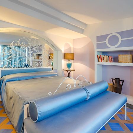 Borgo Dei Saraceni - Domus Indomita Bed & Breakfast อากรอโปลี ภายนอก รูปภาพ