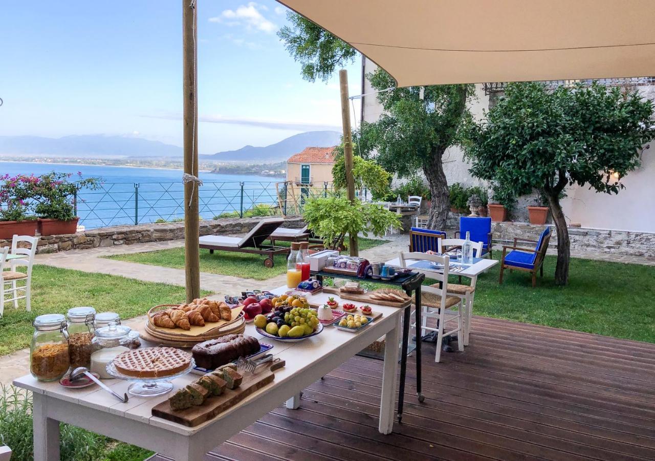 Borgo Dei Saraceni - Domus Indomita Bed & Breakfast อากรอโปลี ภายนอก รูปภาพ