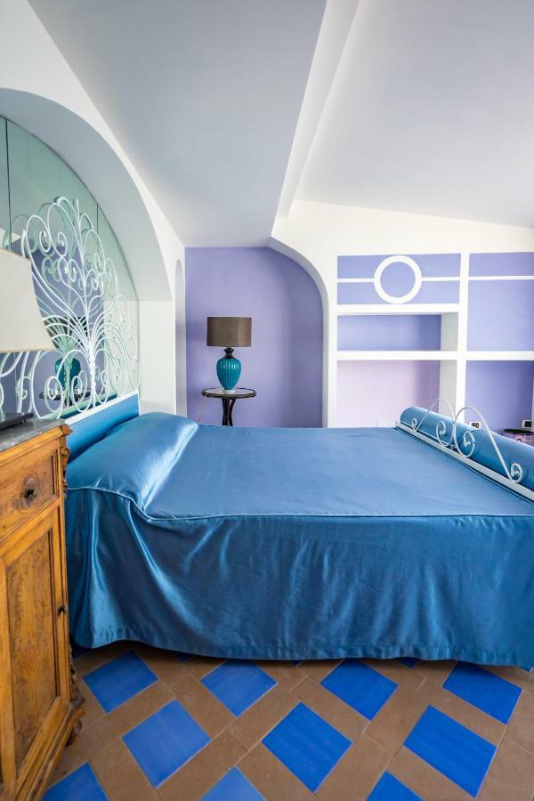 Borgo Dei Saraceni - Domus Indomita Bed & Breakfast อากรอโปลี ภายนอก รูปภาพ