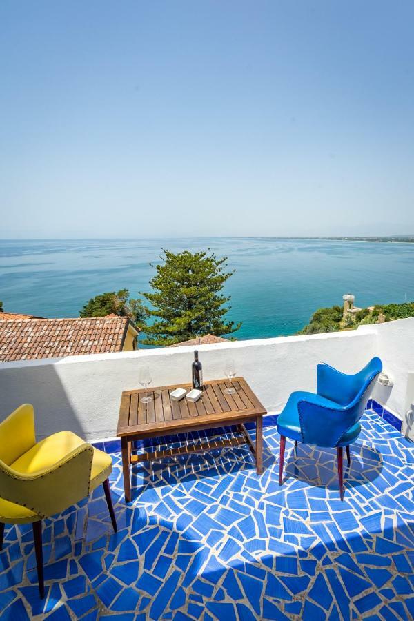Borgo Dei Saraceni - Domus Indomita Bed & Breakfast อากรอโปลี ภายนอก รูปภาพ