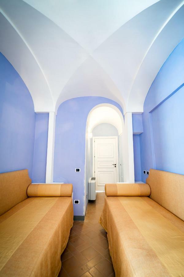 Borgo Dei Saraceni - Domus Indomita Bed & Breakfast อากรอโปลี ภายนอก รูปภาพ
