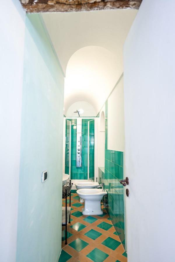 Borgo Dei Saraceni - Domus Indomita Bed & Breakfast อากรอโปลี ภายนอก รูปภาพ