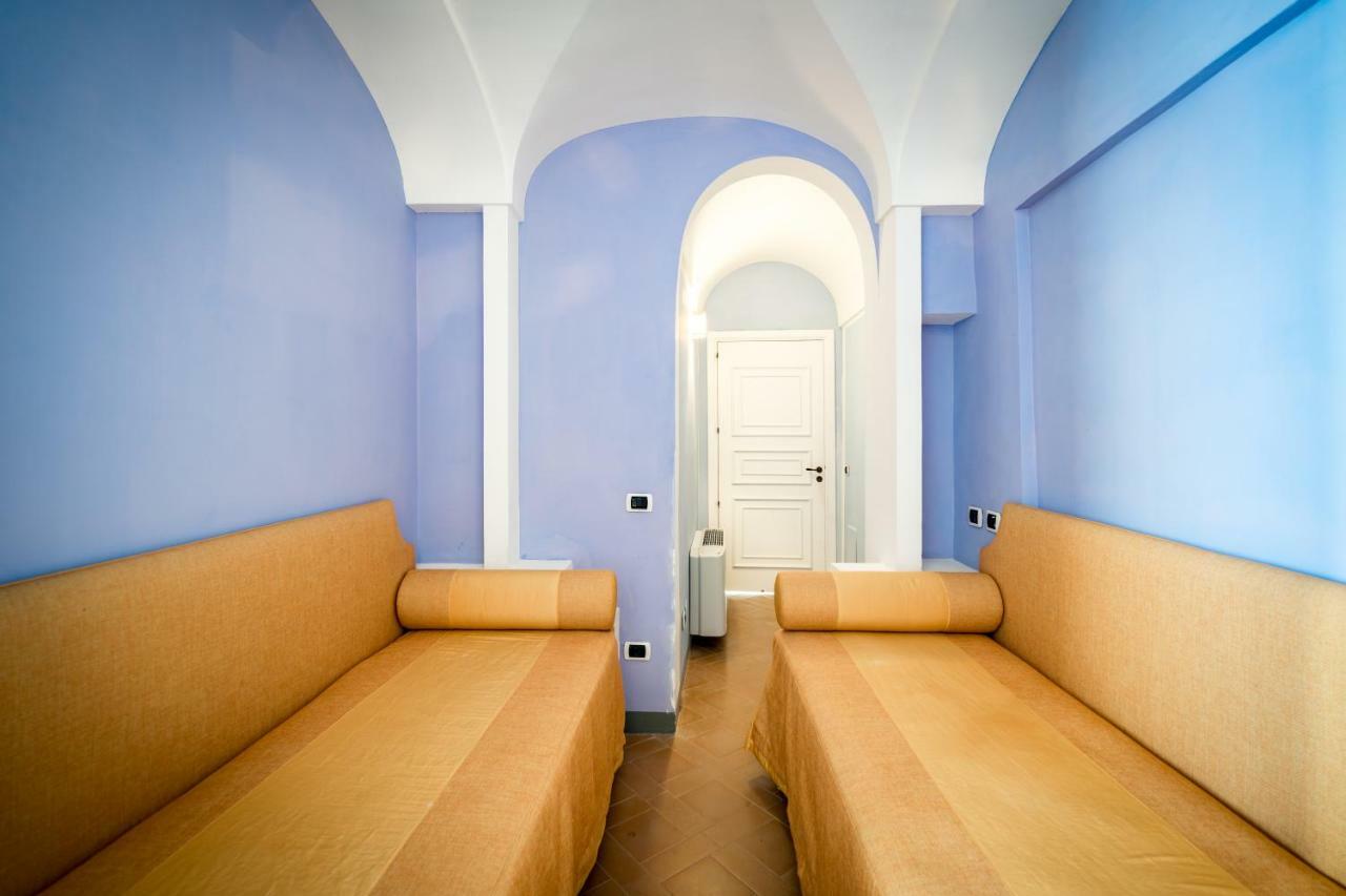 Borgo Dei Saraceni - Domus Indomita Bed & Breakfast อากรอโปลี ภายนอก รูปภาพ