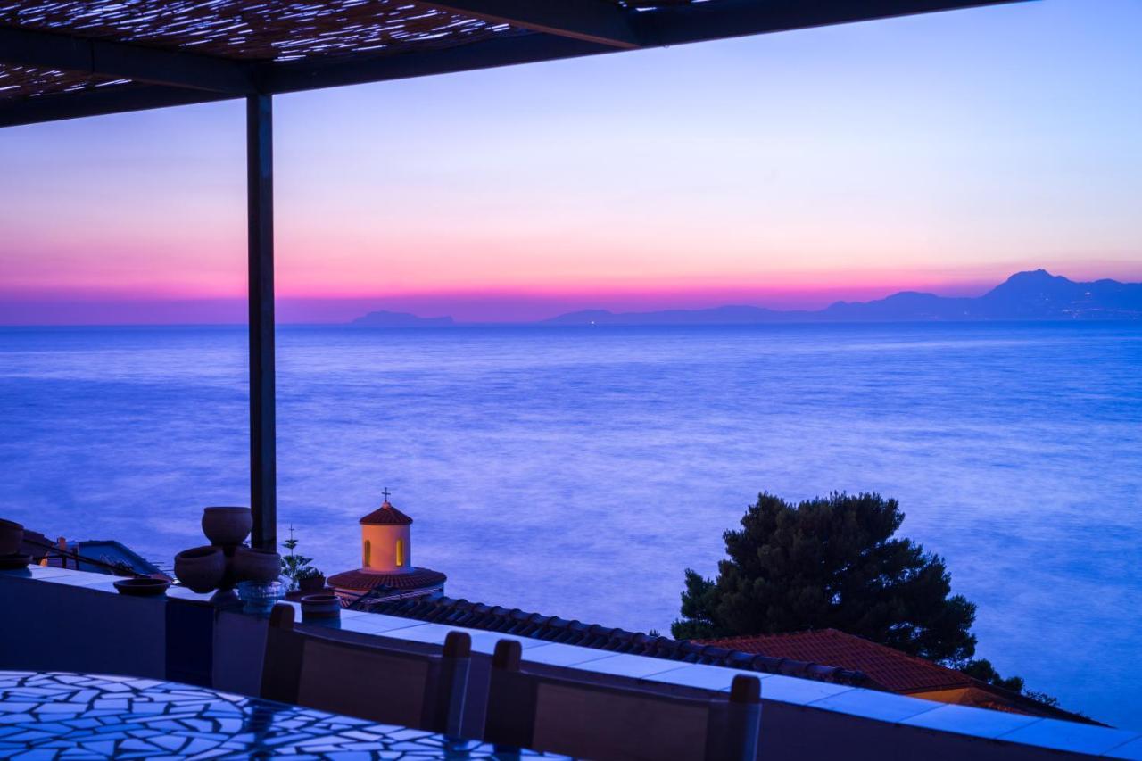 Borgo Dei Saraceni - Domus Indomita Bed & Breakfast อากรอโปลี ภายนอก รูปภาพ